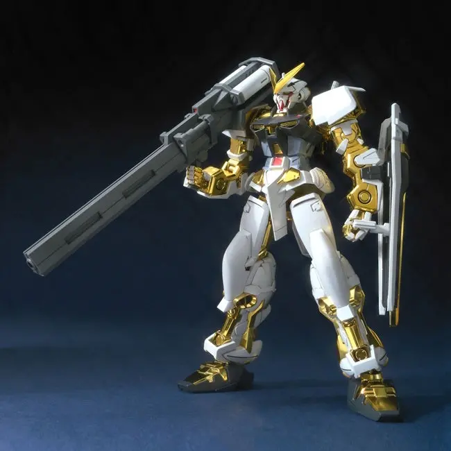 1/100 Mbf-P01 Gundam Astray Gold Frame 1