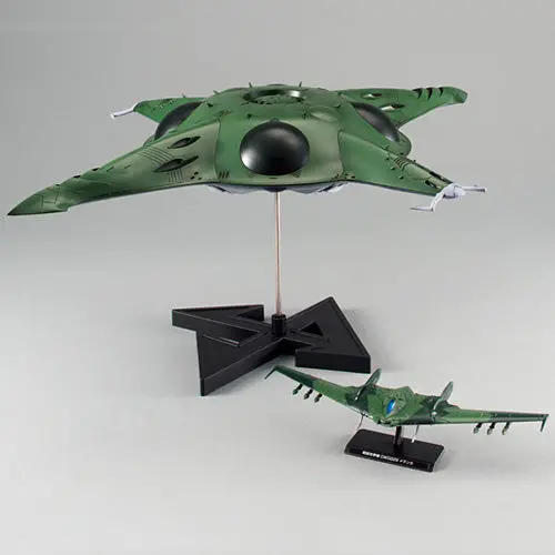 1/1000 Polmeria Class Astro Assault Carrier 1