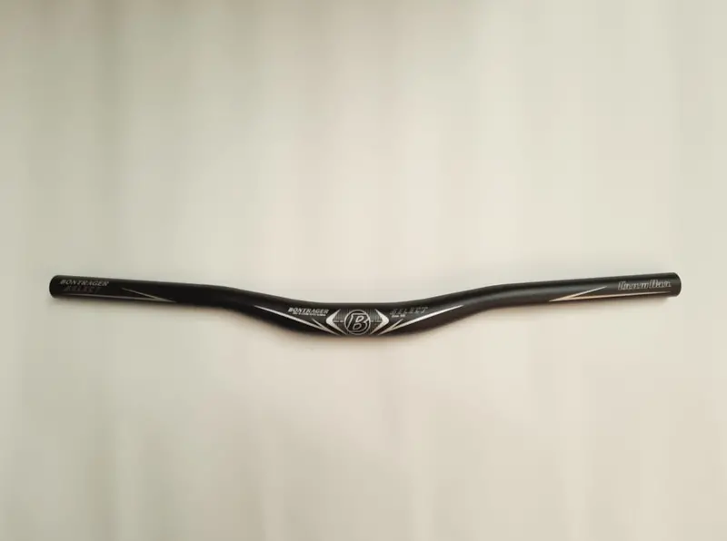 *Bontrager Select 31.8 Mm 山地車曲頭~560Mm 長 25Mm 高 / *Bontrager Select 31.8 Handlebar 1