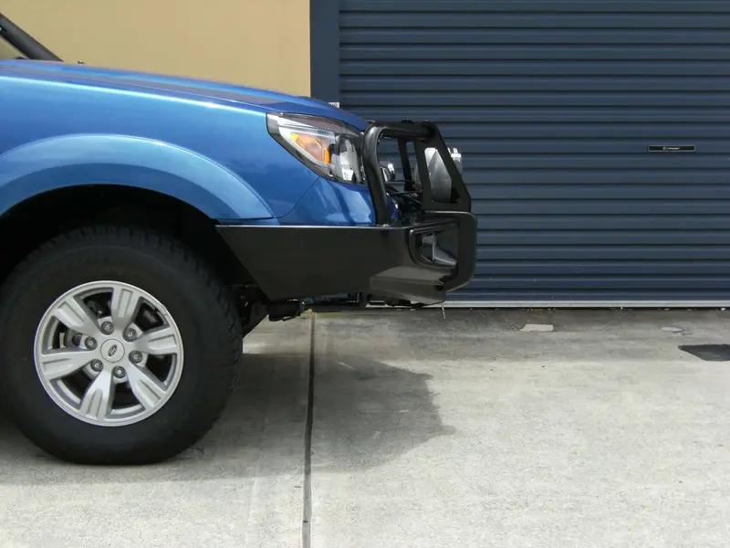 Ironman 4X4 Commercial Deluxe Bull Bar For Ford Ranger Pj Pk 2006 To 2011 2