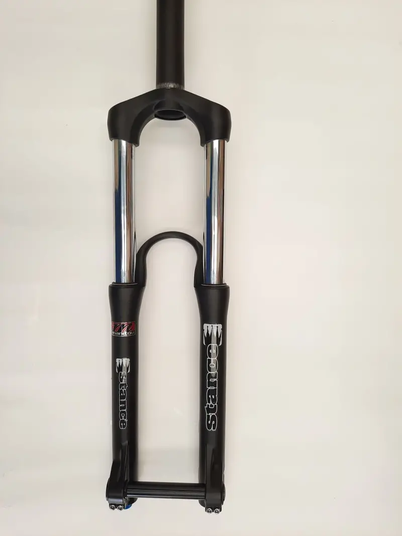 Manitou Stance Blont大心前避震車叉disc)黑1.5-170Mm/ Manitou Stance Blont 20 Fork(Disc)~Black-1.5170Mm 1