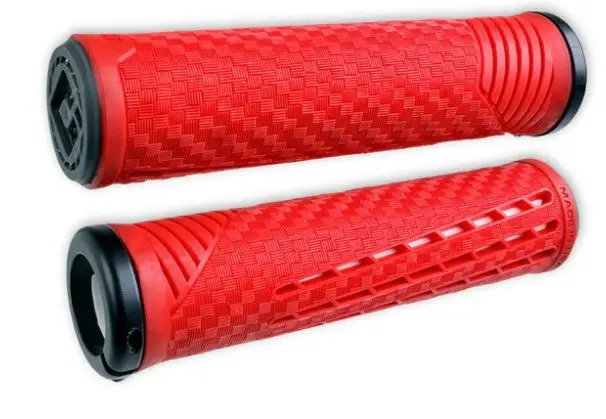 Odi Cf (碳纖維) V2.1 有鎖(135Mm)爬山車手筒 / Odi Cf ( Carbon Fiber) V2.1 Lock-On (135Mm) Grips~Black/Mini/Black Lock 3