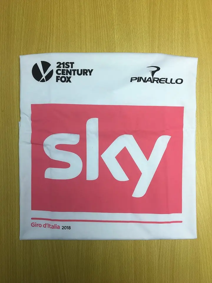Pinarello Giro 環意限量tshirt/ Pinarello Giro Tshirt 1