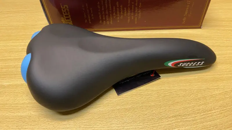 Selle Success Turbo F1坐位 -藍色 / Selle Success Turbo F1 Saddle - Blue 1