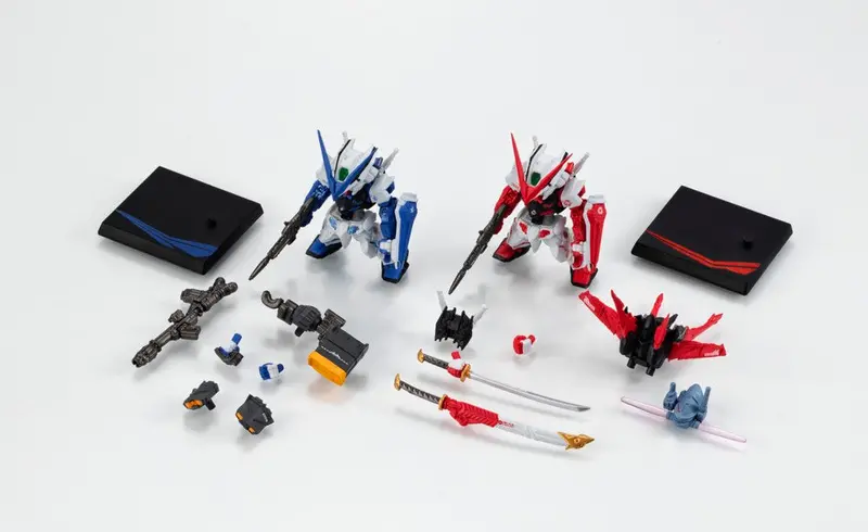 Shokugan Fw Converge Core Gundam Astray Red & Blue (Set) 2