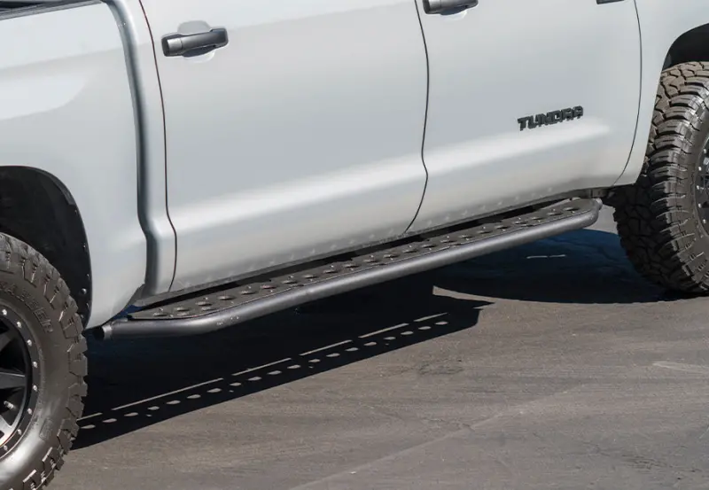 Cali Raised Rock Sliders For 2014–2021 Toyota Tundra – Step Edition With No Kick-Out Design 1