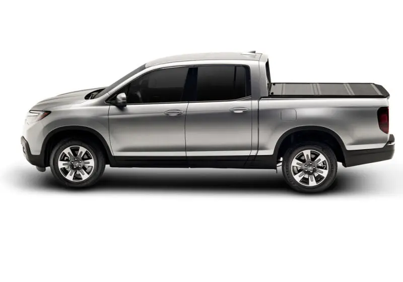 Undercover Flex Bed Cover For 2012–2017 Isuzu D-Max (5-Foot Bed) 1